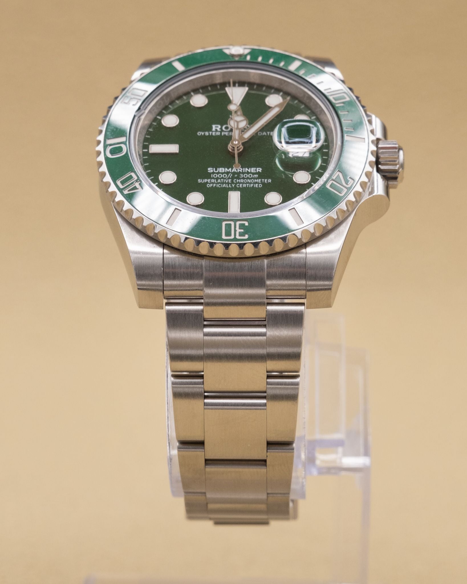 Rolex Submariner Hulk Green Dial on Oyster 116610LV Complete 2019