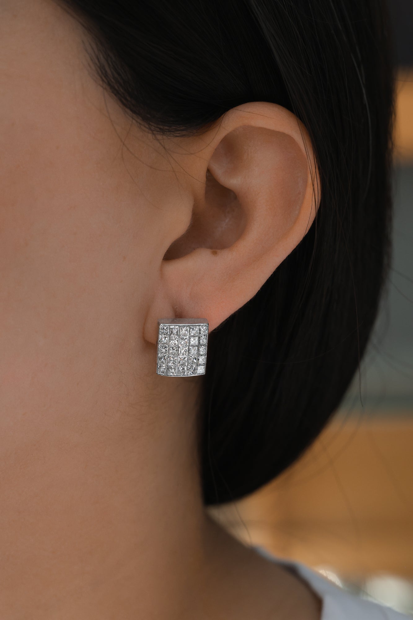 White Gold INVISIBLE SETTING Earrings 5 cts.