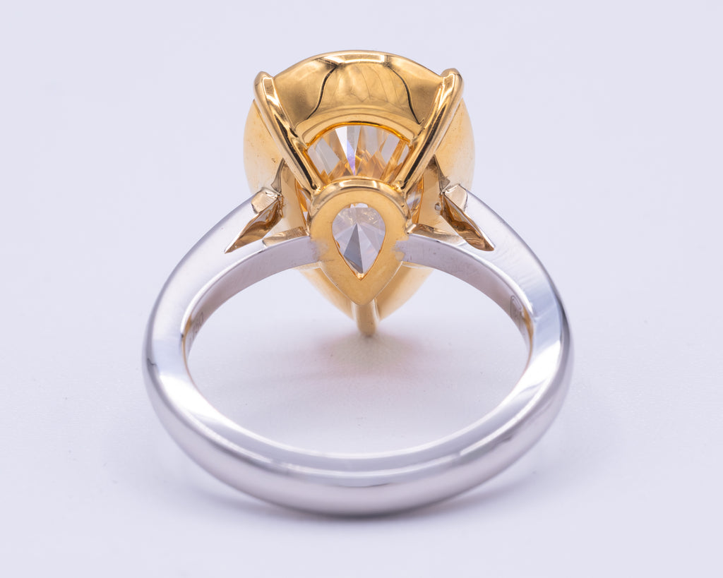 White Gold Engagement Ring 7.29 cts.