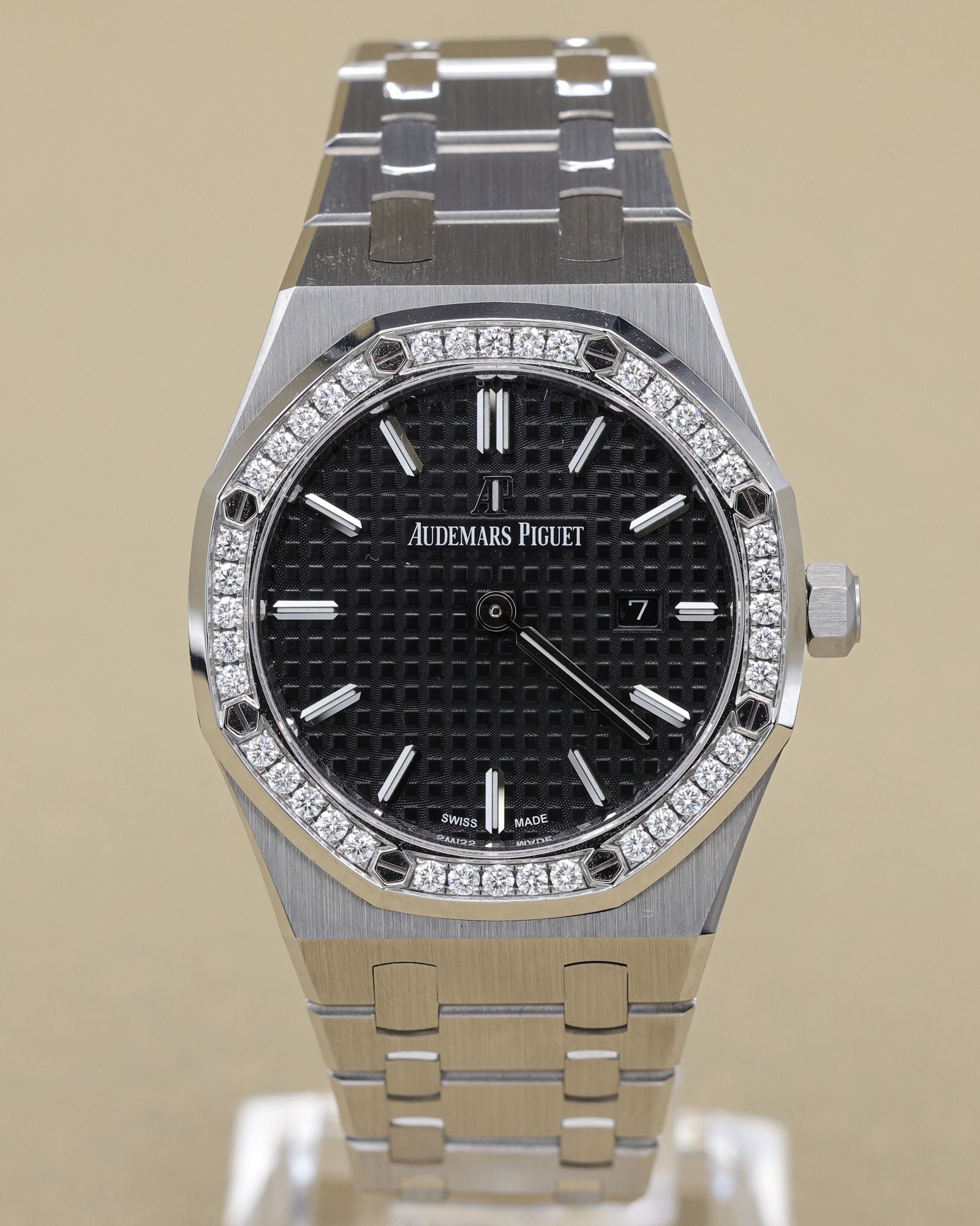 Audemars Piguet Royal Oak Quartz Ladies Black Dial on Bracelet 67651ST.ZZ.D002CR.01 Archives 2014