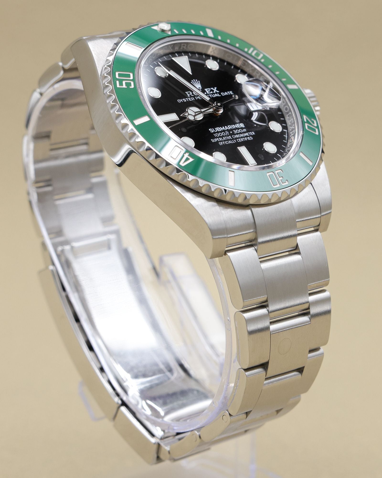 Rolex Submariner Black Dial on Oyster 126610LV Complete 2022