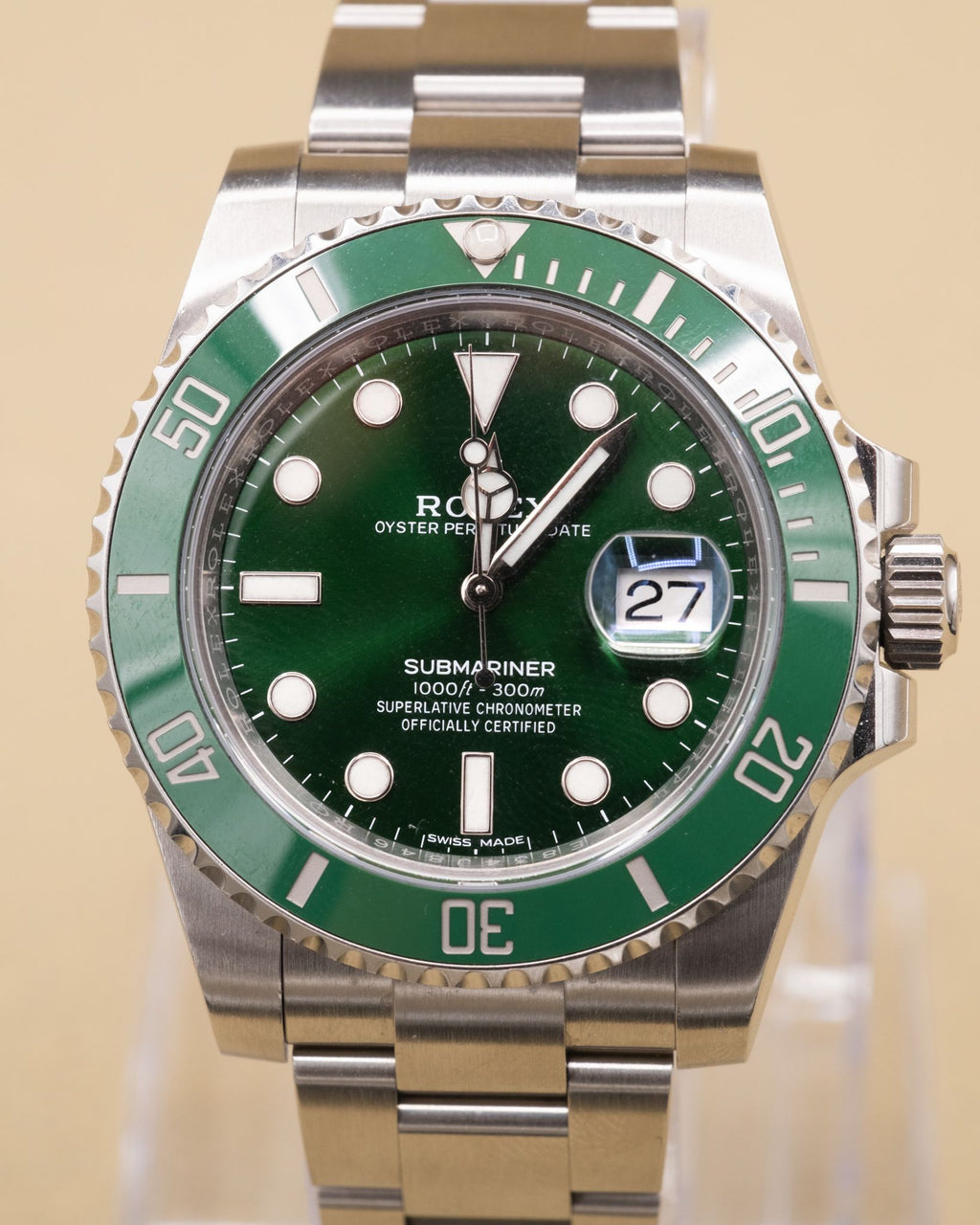 Rolex Submariner Hulk Green Dial on Oyster 116610LV Complete 2019