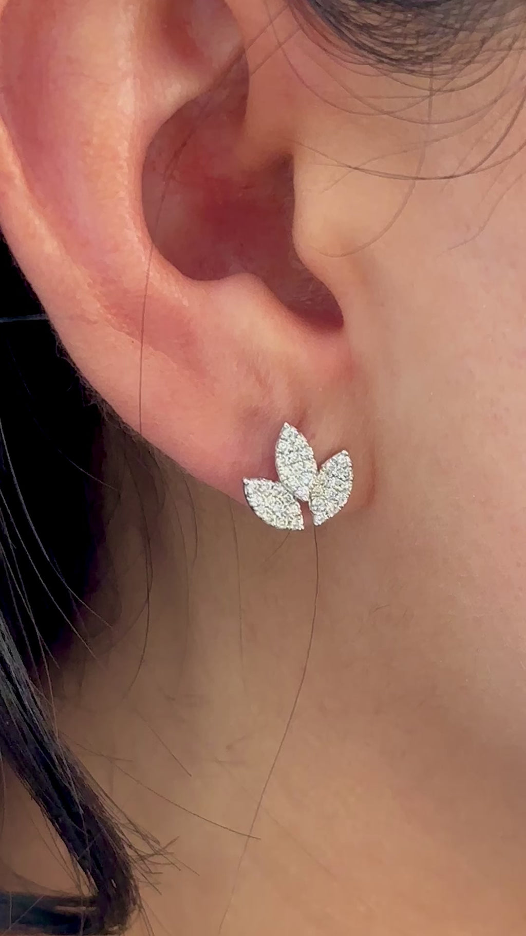 White Gold CLUSTER LEAF Earrings 0.38 cts.
