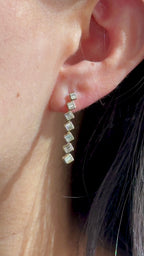 Yellow Gold - Dangles Earrings 0.9 cts.