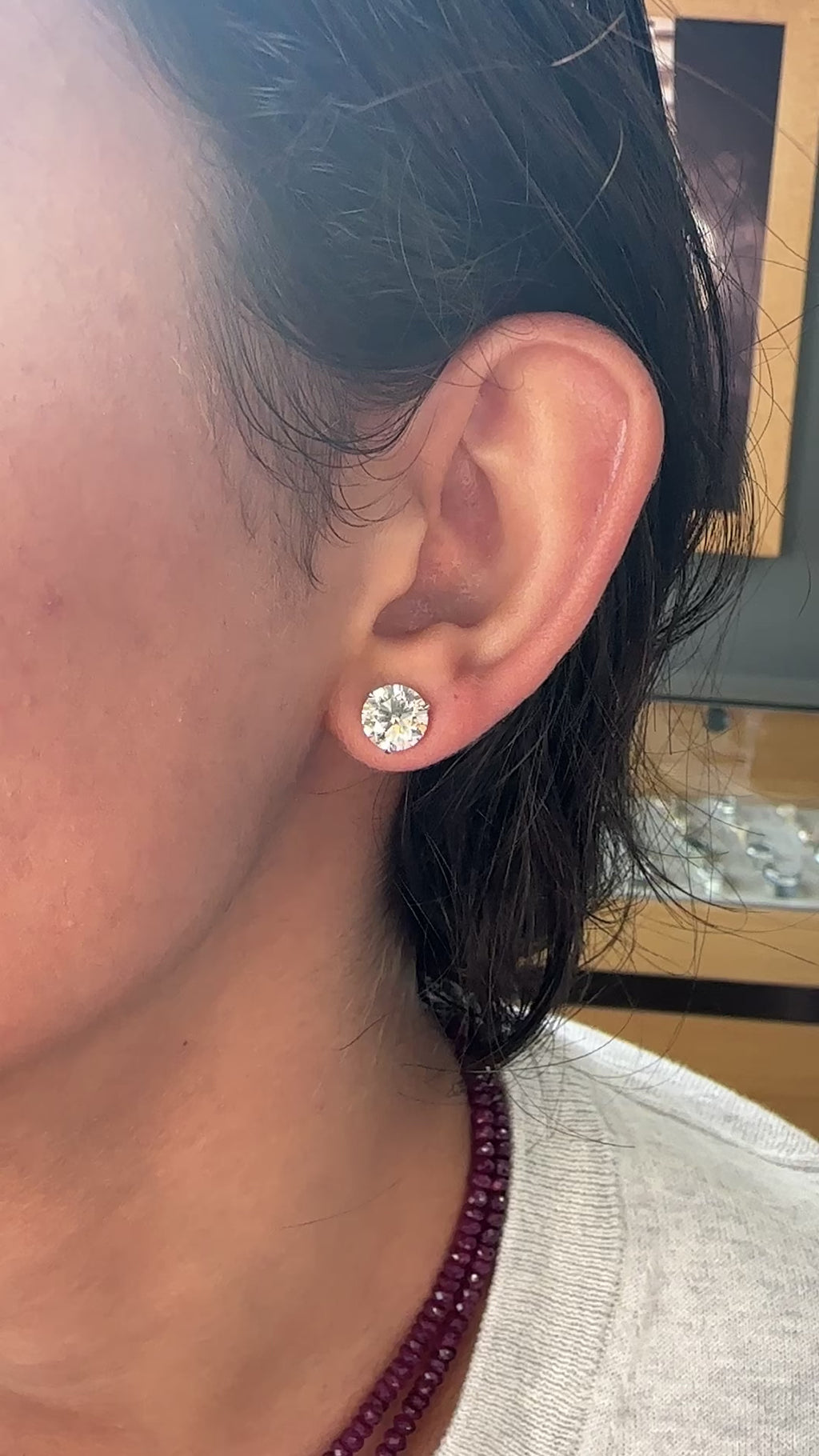 White Gold K SI2 Studs 2 cts.