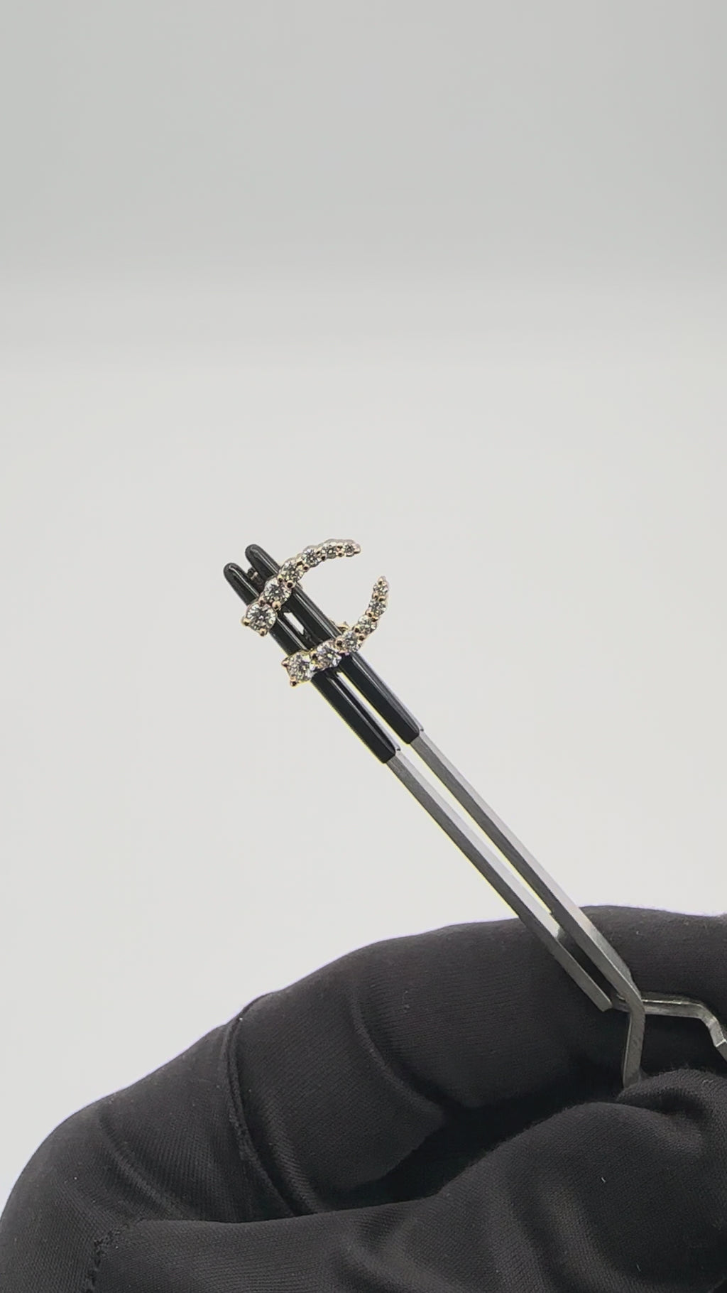 White Gold CLIMBER Climbers Earrings 0.9 cts.