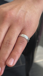 Men's Round Ring 0.4 cts.