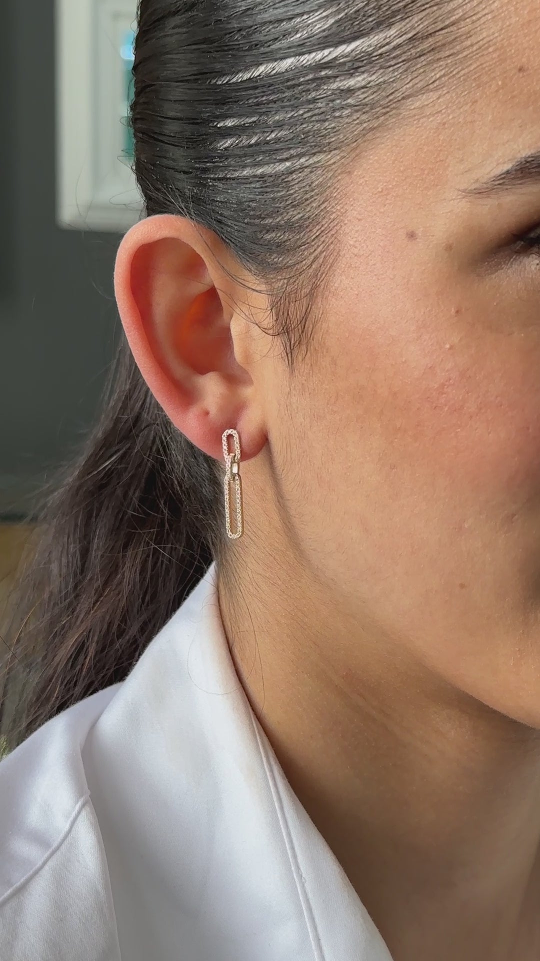 White Gold LINK Earrings 0.39 cts.