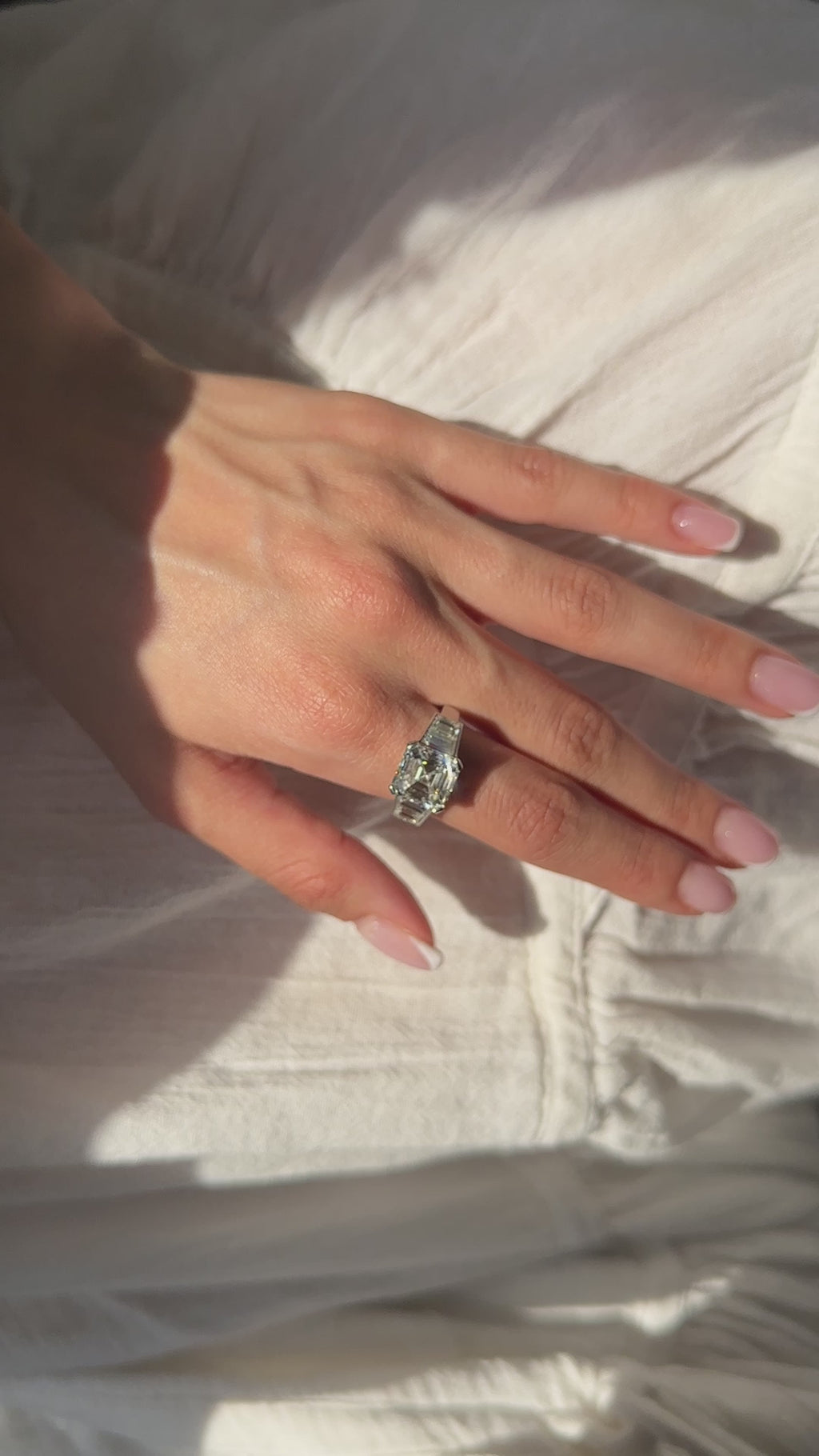 White Gold ASHER CENTER STONE G VS1 (GIA) - WITH TRAPS ON SIDE Engagement Ring 5.71 cts.