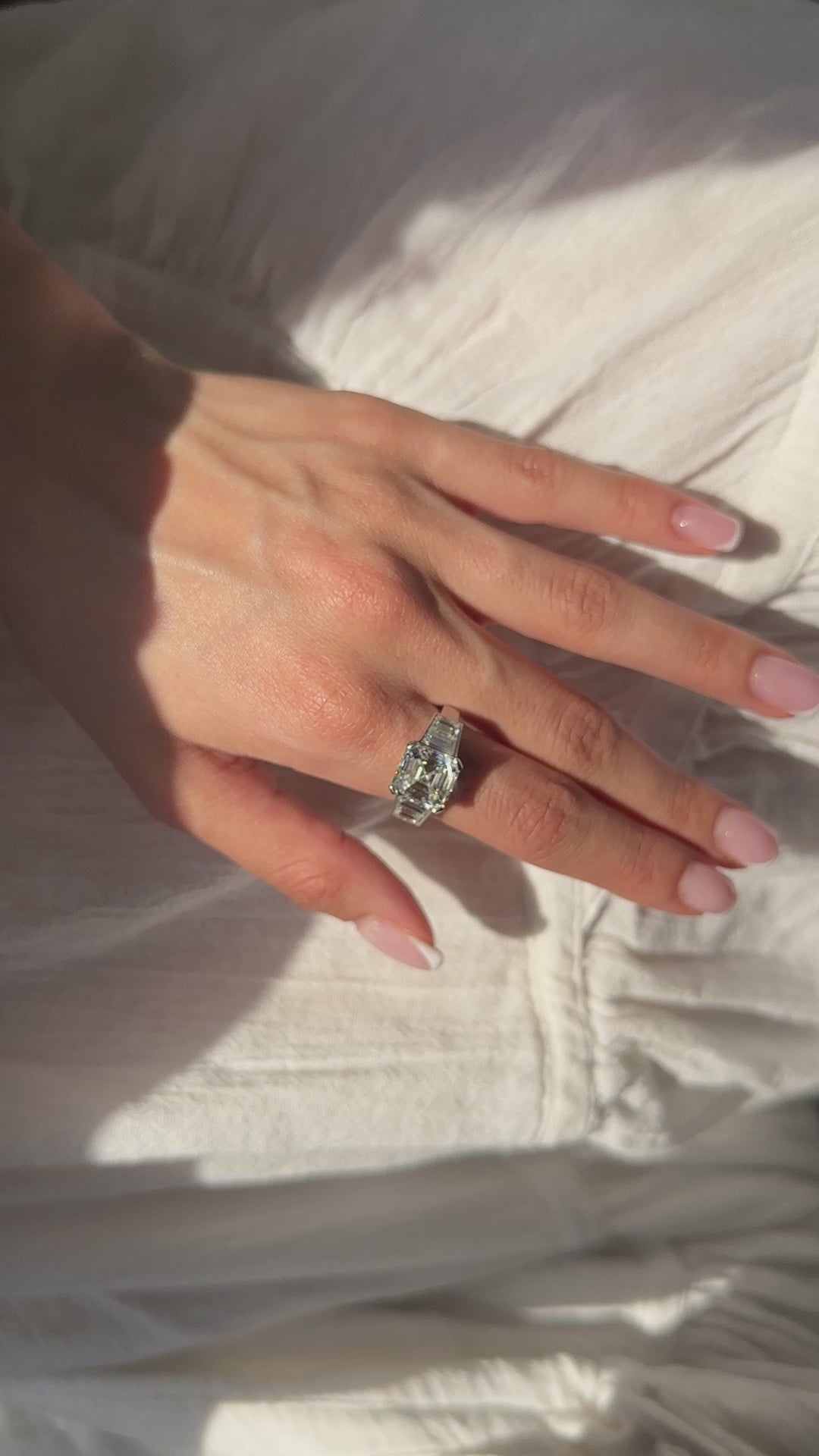 White Gold ASHER CENTER STONE G VS1 (GIA) - WITH TRAPS ON SIDE Engagement Ring 5.71 cts.