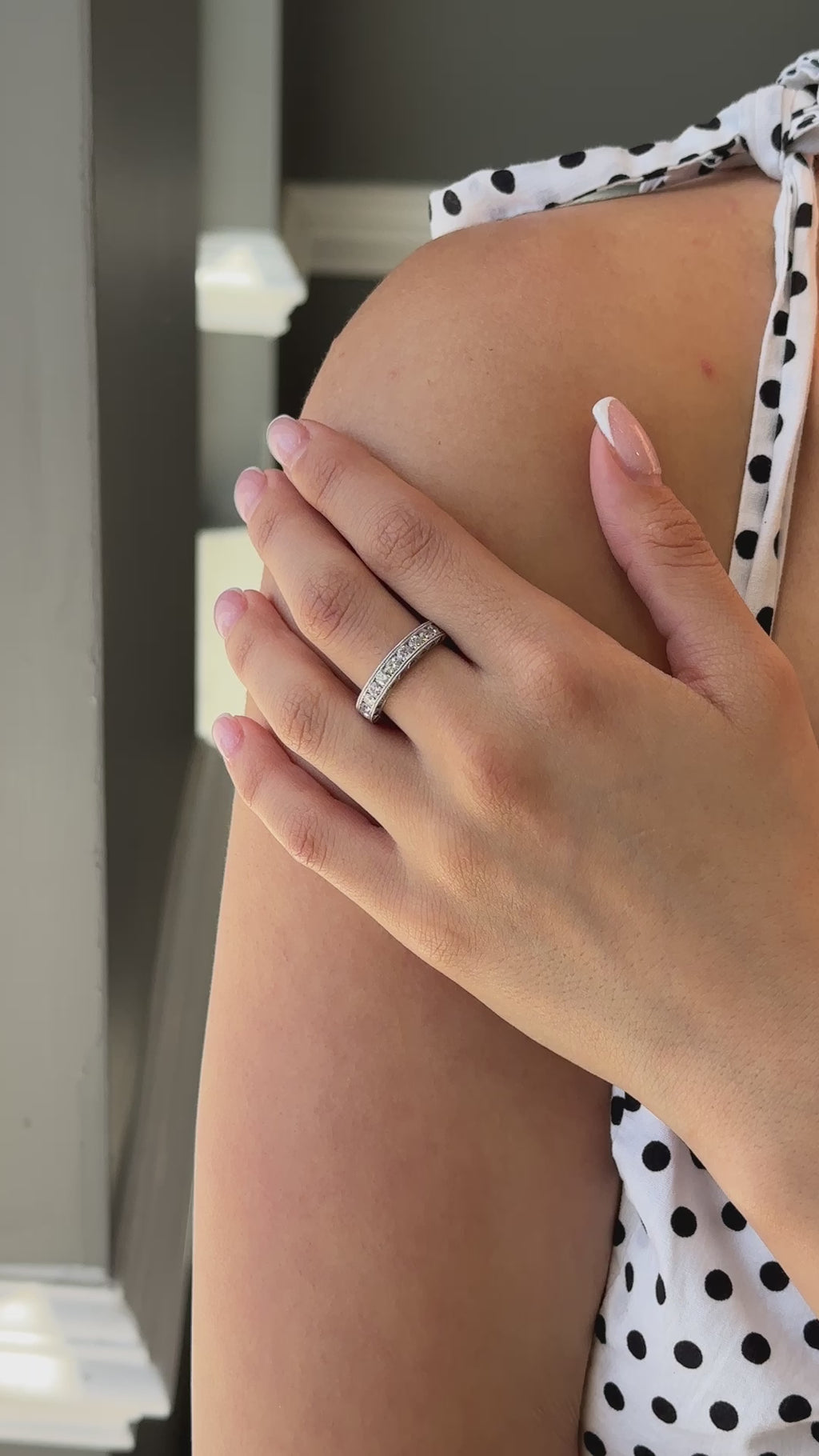 White Gold - Eternity Ring 2.5 cts.