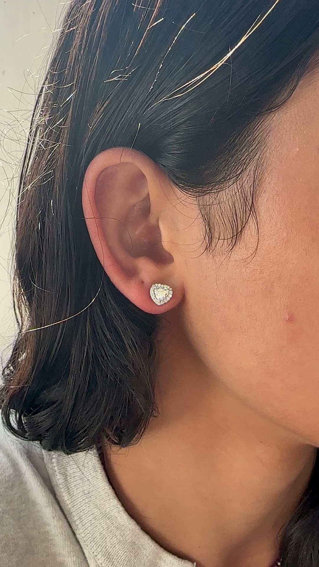 White Gold HEART WITH HALO Studs 0.95 cts.