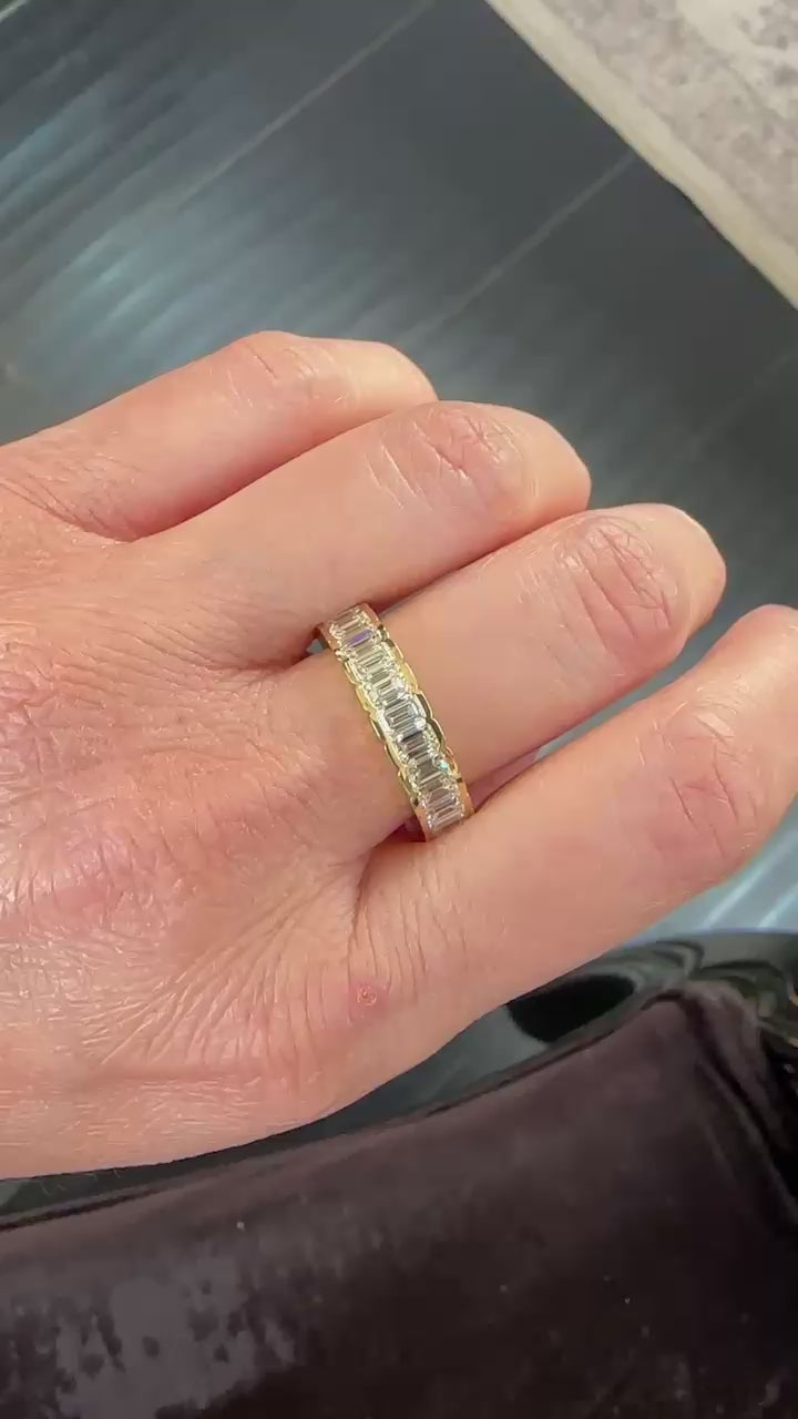 Yellow Gold - Eternity Ring 3.5 cts.