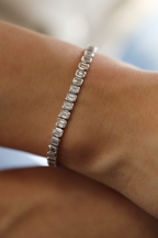 Elegant Diamond Tennis Bracelet in 14K White Gold, 7.79ct B-7785