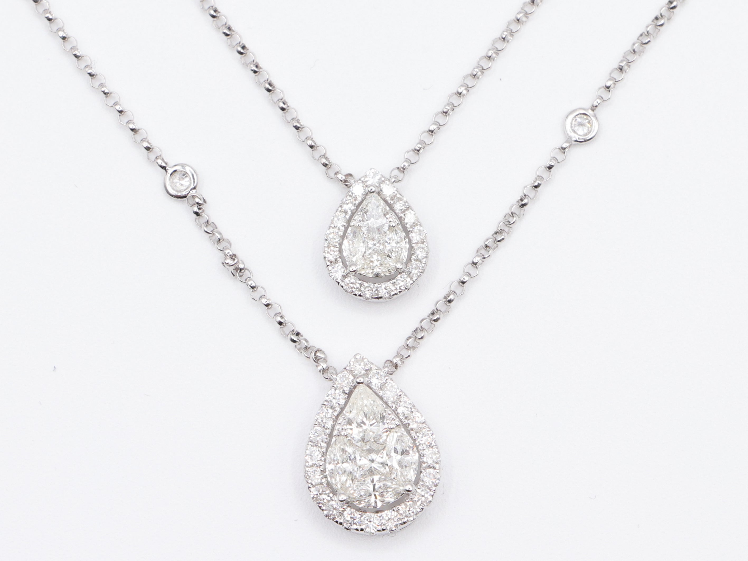 18K White Gold Pear-Shaped Diamond Drop Necklace 10ct N-275INV