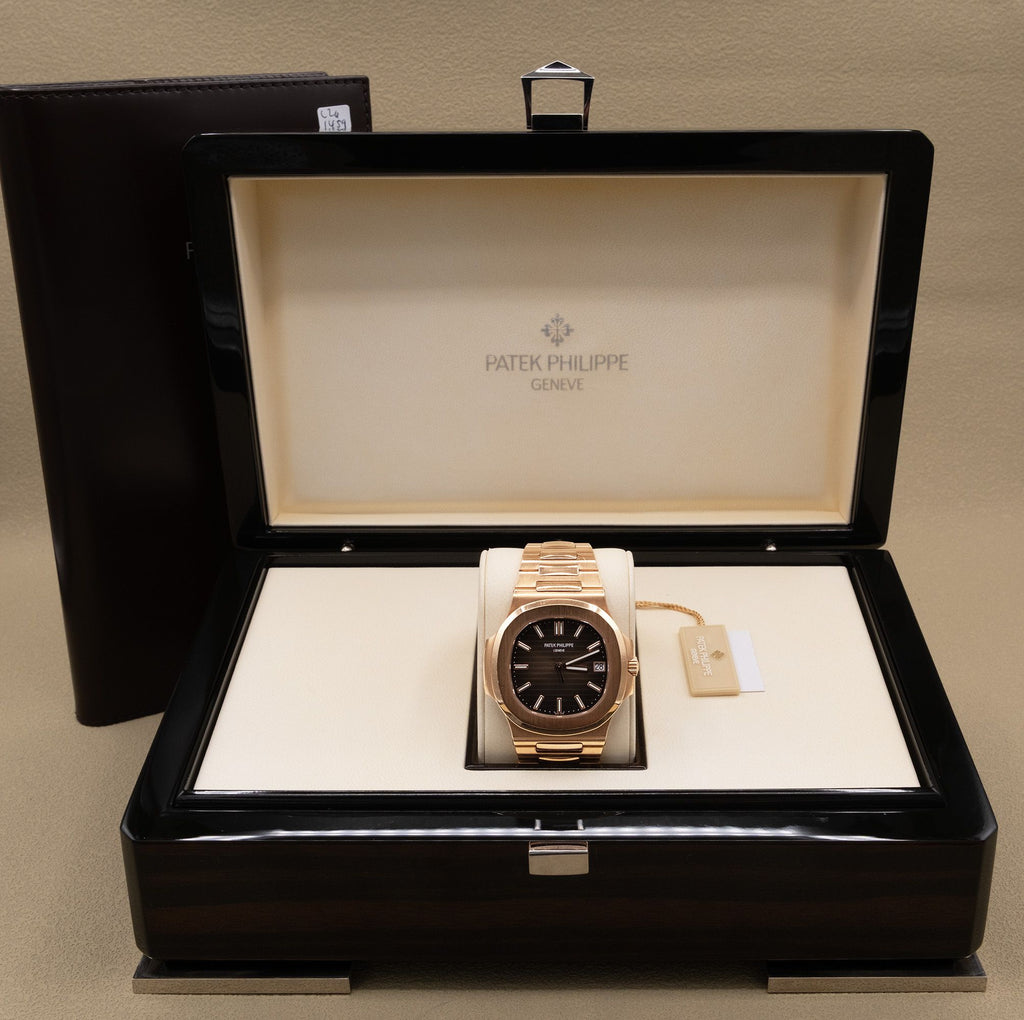 Patek Philippe Nautilus Light and Dark Brown Gradated Dial on Bracelet 5711/1R-001 Complete 2021