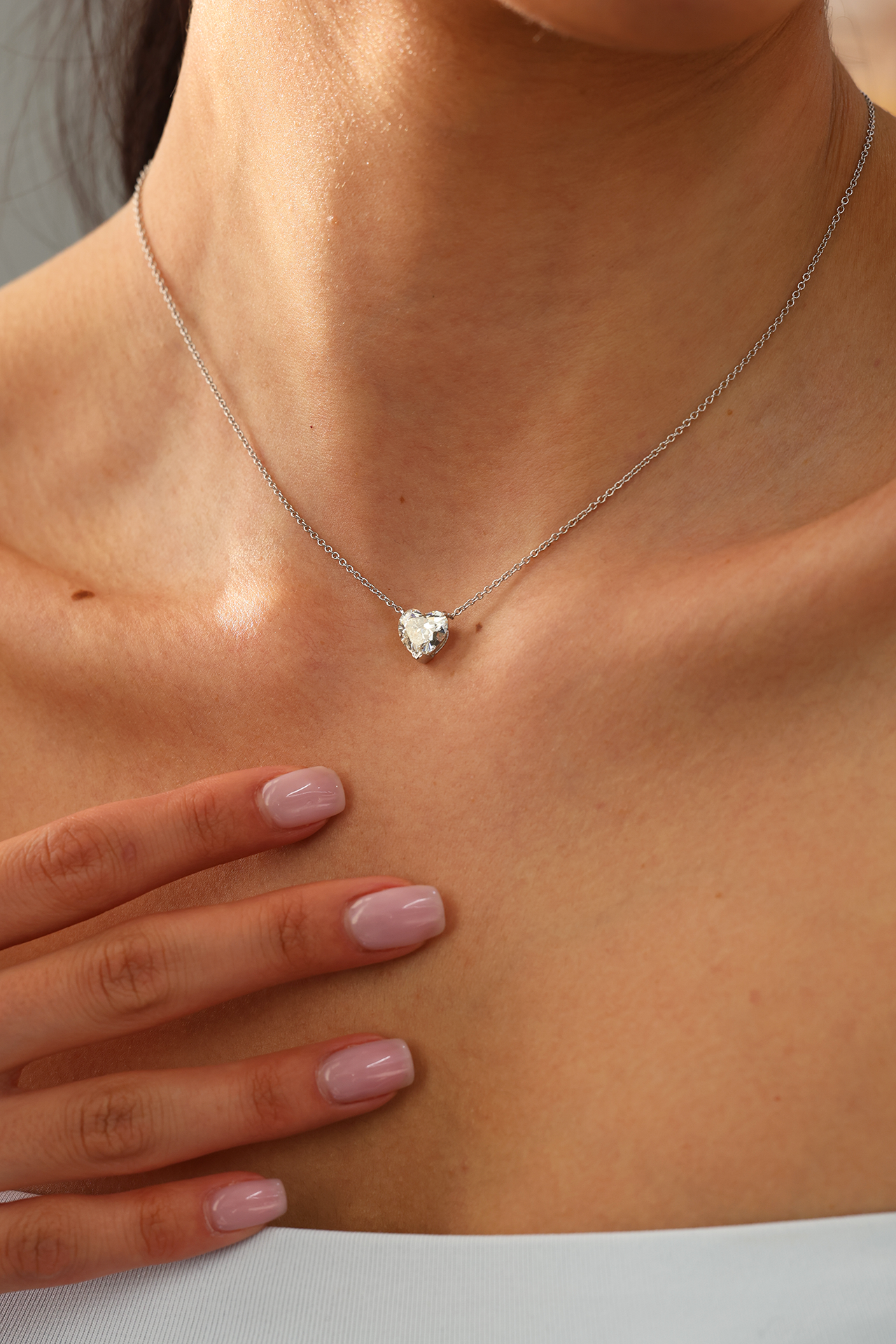 18K White Gold Heart Diamond Solitaire Pendant 3.8ct P-250HS