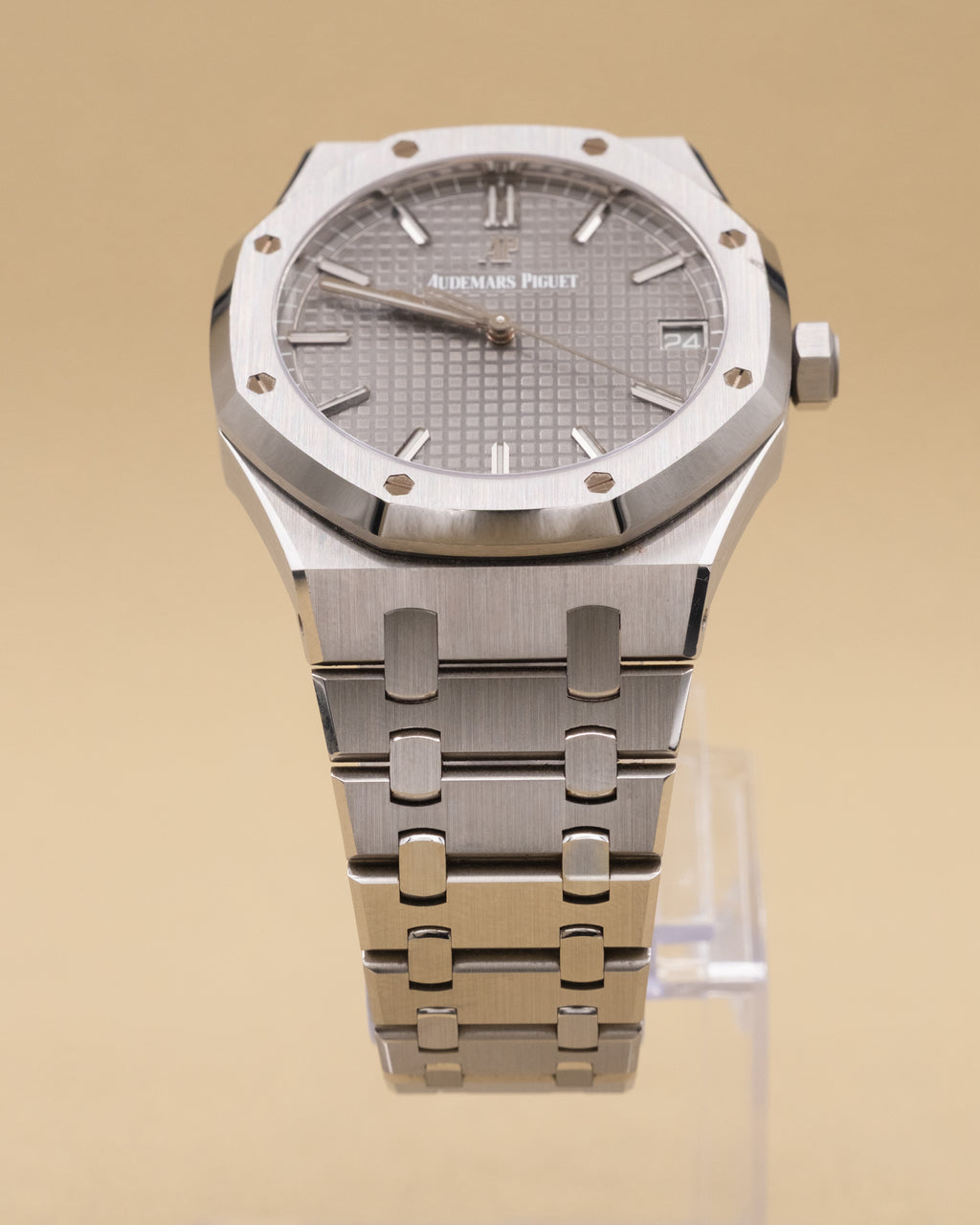 Audemars Piguet Royal Oak Selfwinding Slate Grey Dial on Bracelet 15500ST.OO.1220ST.02 Complete Open Date