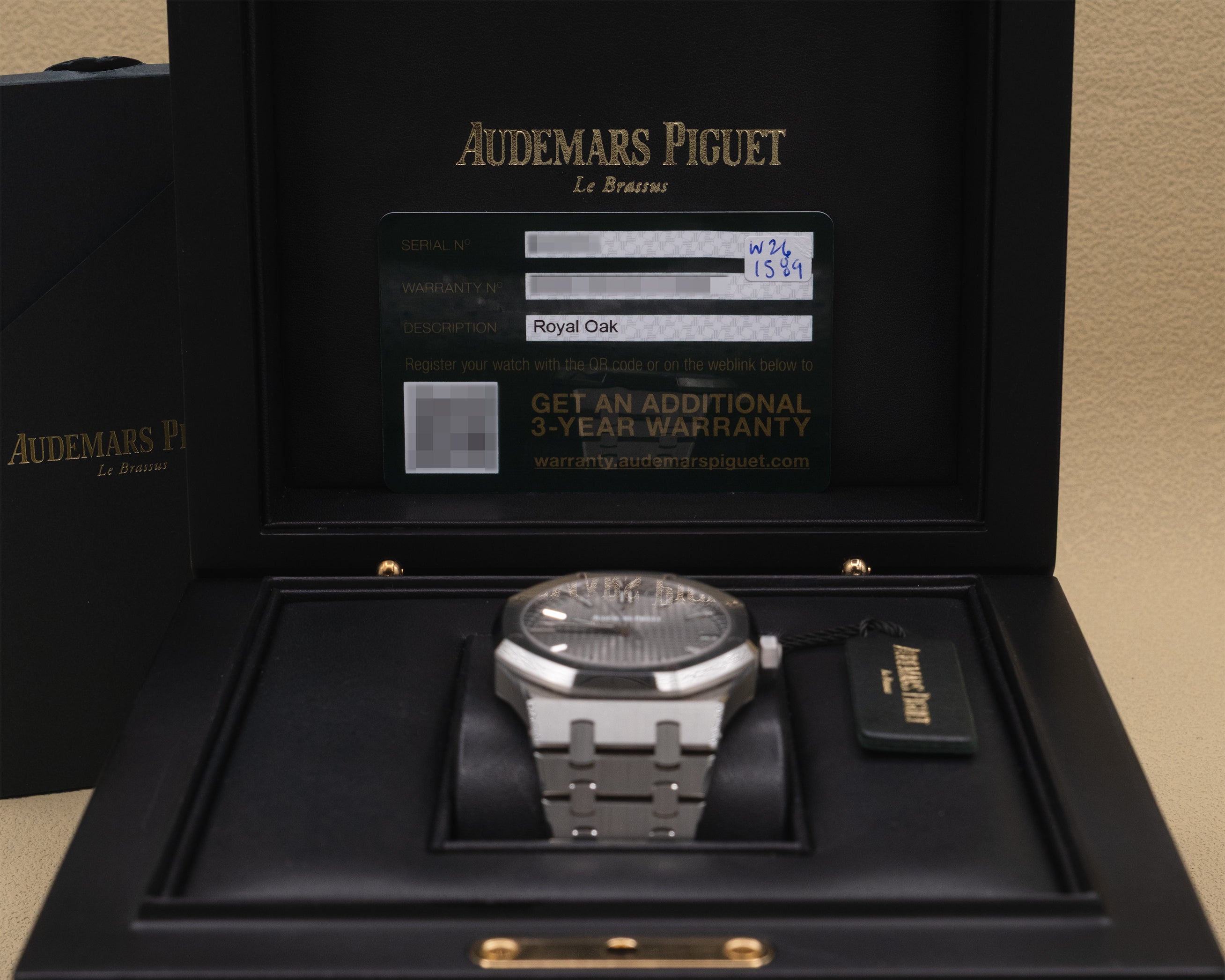 Audemars Piguet Royal Oak Selfwinding Slate Grey Dial on Bracelet 15500ST.OO.1220ST.02 Complete Open Date