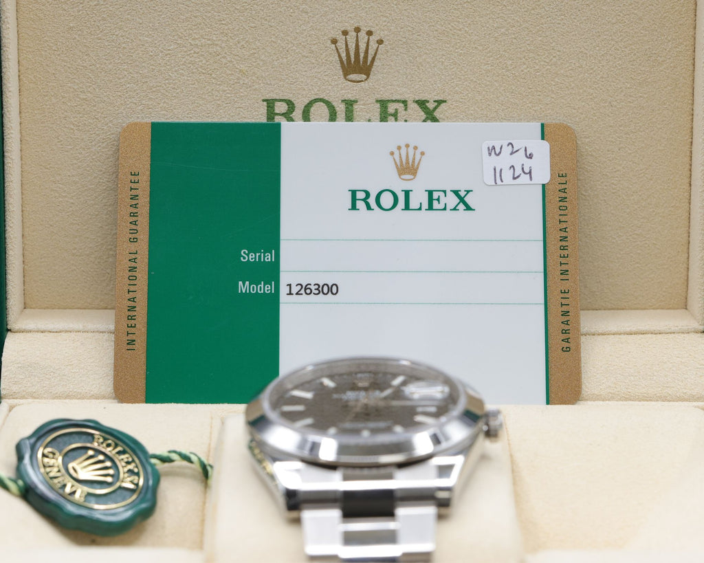Rolex Datejust 41 Black Index Dial on Oyster 126300 Complete 2017