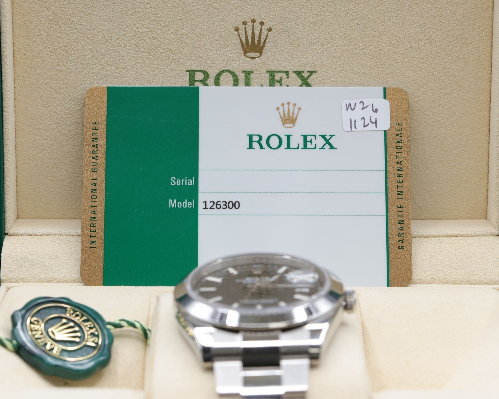 Rolex Datejust 41 Black Index Dial on Oyster 126300 Complete 2017