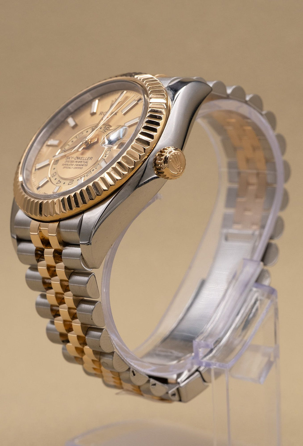 Rolex SkyDweller Champagne Dial on Jubilee 326933 Complete 2023