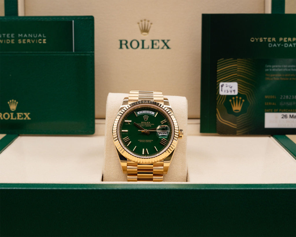 Rolex Day-Date 40 Green Roman Dial on President 228238 Complete 2026