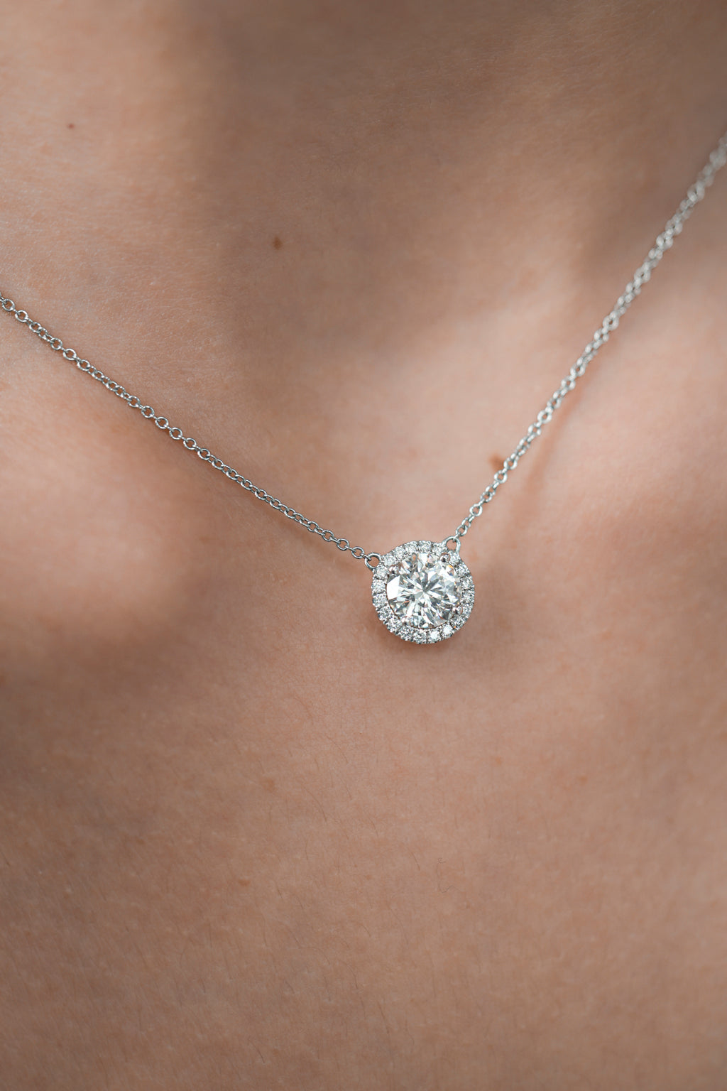 18K White Gold Round Natural Diamond Solitaire Pendant 2.4ct P-104RD