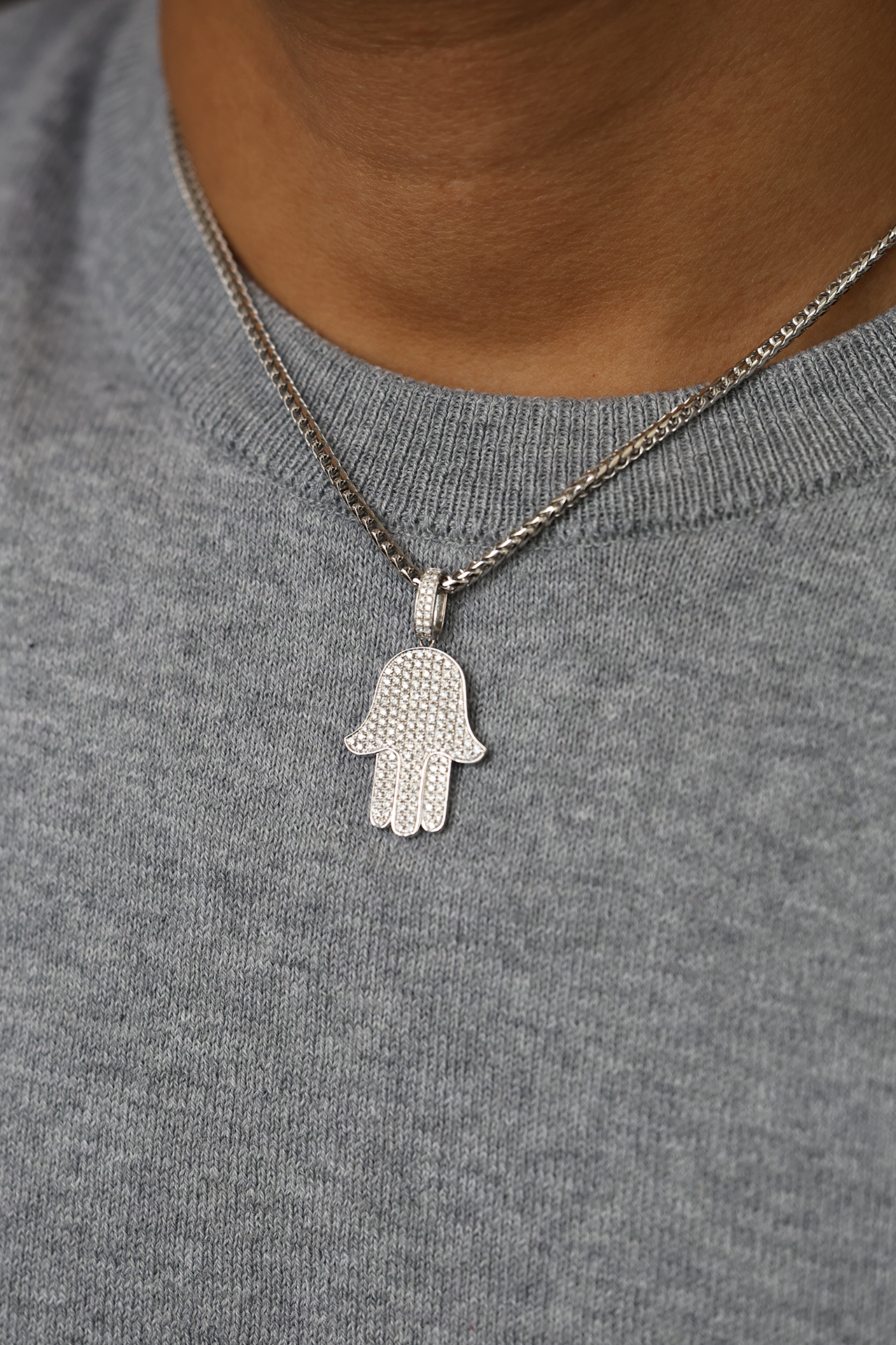 18K White Gold Round Natural Diamond Hamsa Pendant 7.1ct P-150W